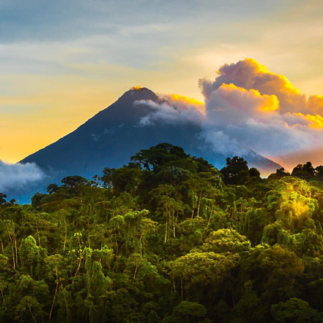 Decorative image of a mountain in Costa Rica